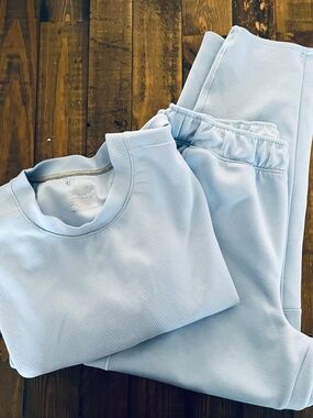 T/S by Thrive Light Blue Modal Lounge Set Ribbed Crewneck Top Jogger Pants sz Lg